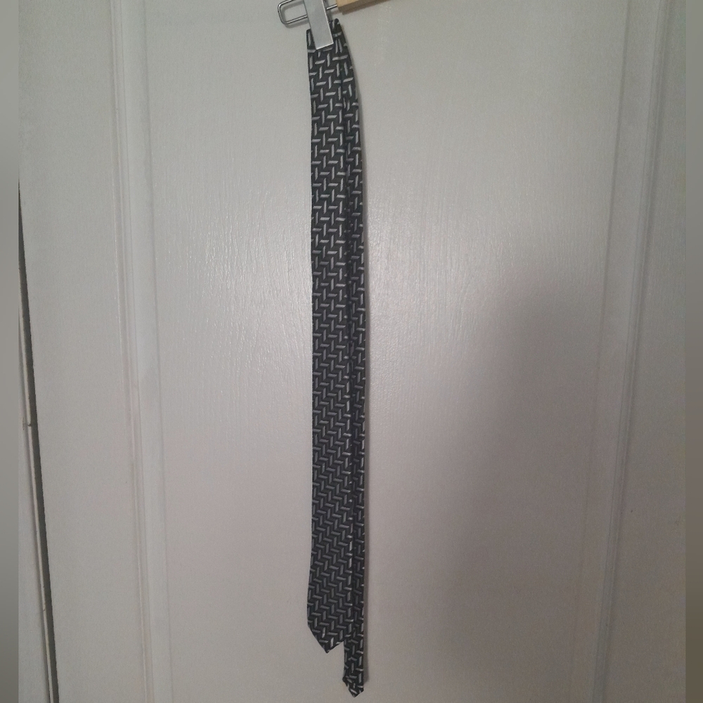 Kailong Hand-Made Men's Black and White Patterned Tie
